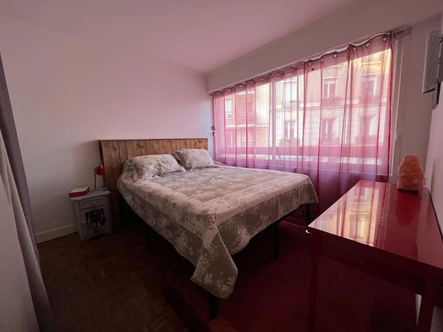 Grand Appartement Avec Balcon Et Parking Gratuit Sur Place 파리 외부 사진