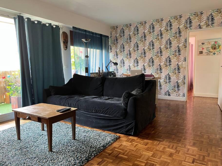 Grand Appartement Avec Balcon Et Parking Gratuit Sur Place 파리 외부 사진