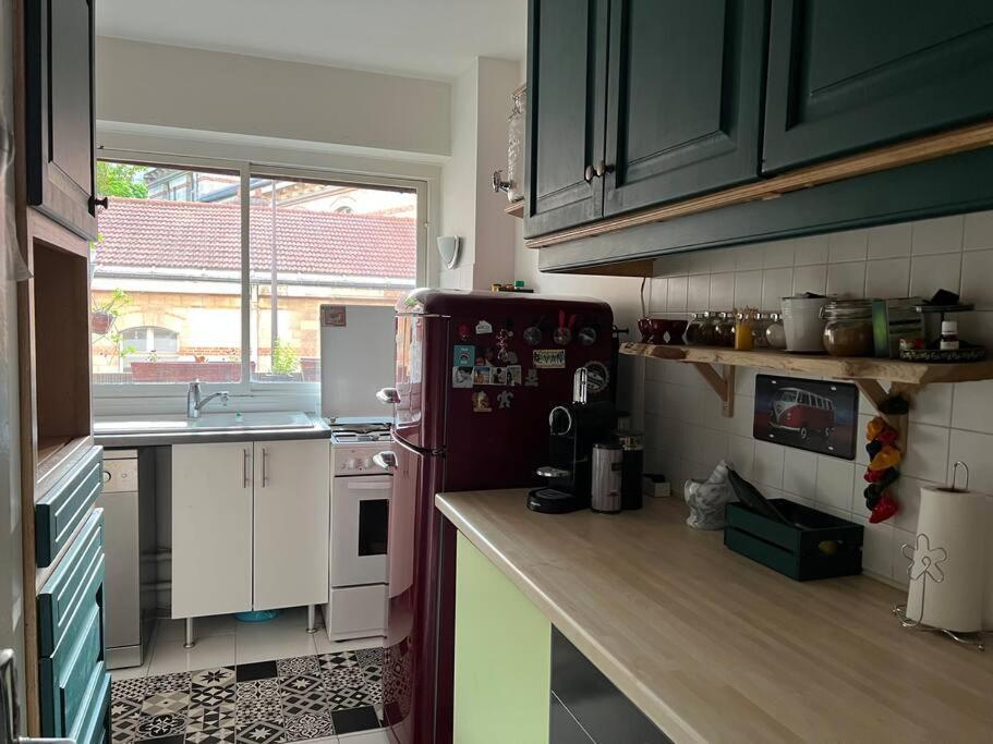 Grand Appartement Avec Balcon Et Parking Gratuit Sur Place 파리 외부 사진
